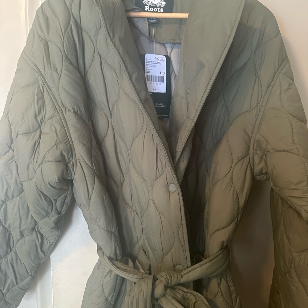 Roots Quilted Green Robe - Picture 2 of 3
